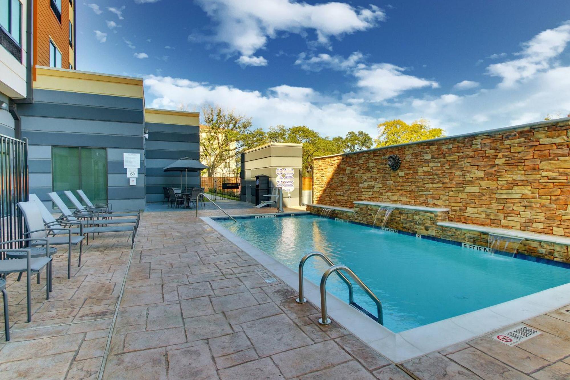 Fairfield Inn And Suites By Marriott Houston Brookhollow Dış mekan fotoğraf